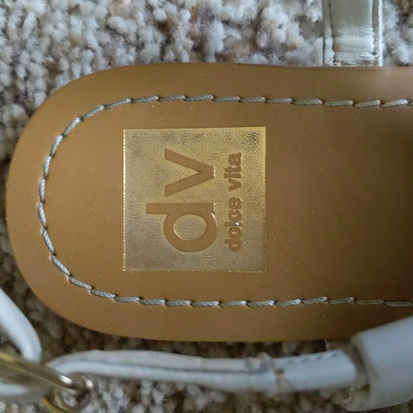Like new Dolce Vita flat sandals sz 10 - Picture 3 of 6